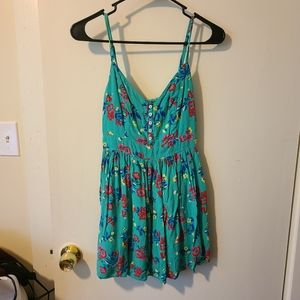 Tiny Hollister Dress